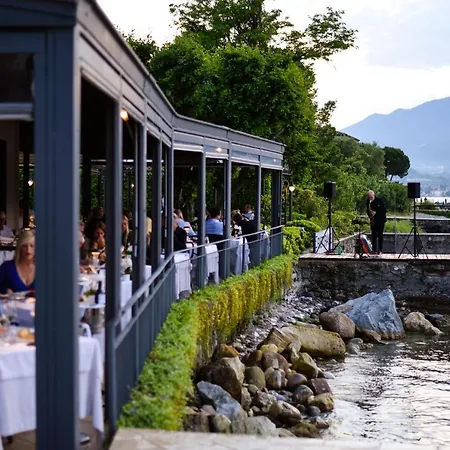 Готель Bella & Restaurant With Private Dock For Mooring Boats 4*