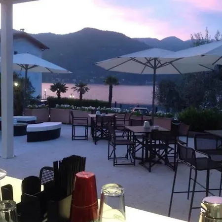 Готель Bella & Restaurant With Private Dock For Mooring Boats 4*