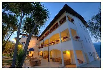 Bella & Restaurant With Private Dock For Mooring Boats 4*