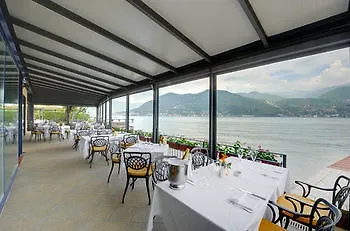 Bella & Restaurant With Private Dock For Mooring Boats 4*